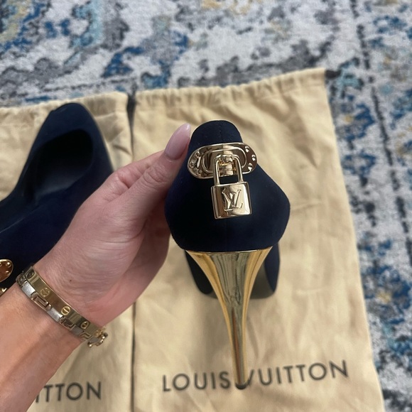 Louis Vuitton Lock Platform Peep Toe Pump in Navy size 38.5 - Picture 7 of 10